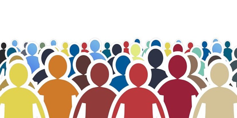 crowd-2045499_640